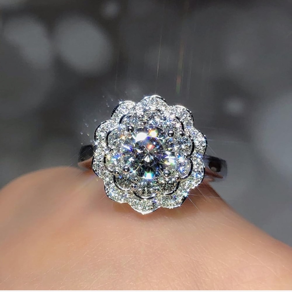 Delicate Flower CZ Ring โ Silver Tone Fashion Jewelry, Sizes 8,9,10 - Picture 8 of 8